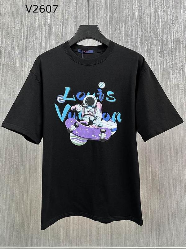 Louis Vuitton Men's T-shirts 1393